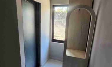 DIJUAL CEPAT KOST EXCLUSIVE FULL FURNISH BANGUN BARU DEKAT KAMPUS UII COCOK INVESTASI YG MENGUNTUNGKAN JAKAL