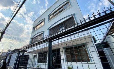 Departamento de dos dormitorios en alquiler, Kennedy Norte. Cerca de Escuela de los Chefs.