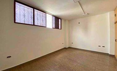 Departamento de dos dormitorios en alquiler, Kennedy Norte. Cerca de Escuela de los Chefs.