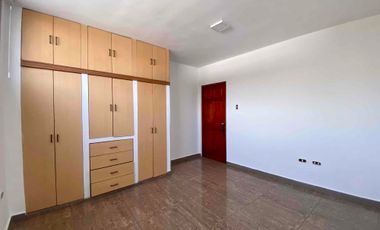 Departamento de dos dormitorios en alquiler, Kennedy Norte. Cerca de Escuela de los Chefs.