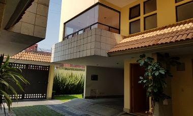 Linda casa en Condominio en renta con excelente ubicación en Coapa
