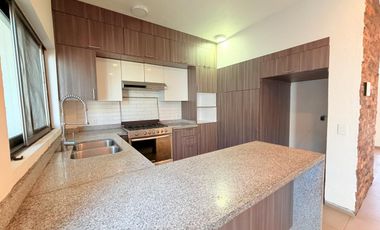 Casa en renta fraccionamiento Revolución