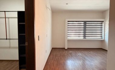 Casa en renta fraccionamiento Revolución