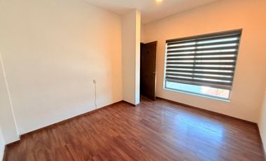 Casa en renta fraccionamiento Revolución