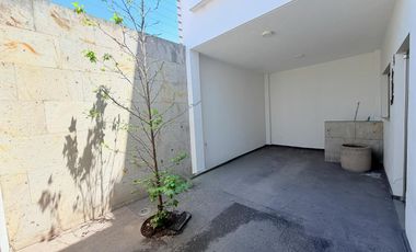 Casa en renta fraccionamiento Revolución