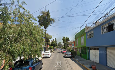 CASA DE RECUPERACIÓN BANCARIA EN CALLE CEDRO, COL. LOS REYES IXTACALA, TLALNEPANTLA, EDO MEX. ¡NO SE ACEPTAN CRÉDITOS!