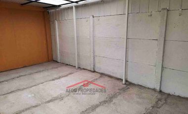 Se Arrienda Funcional y Amplia casa de dos pisos, Villa Los Canelos, comuna de Quillota.