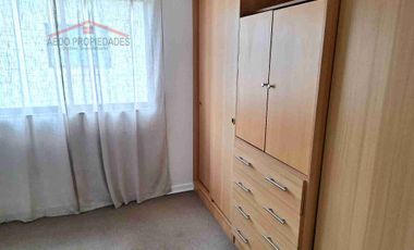 Se Arrienda Funcional y Amplia casa de dos pisos, Villa Los Canelos, comuna de Quillota.