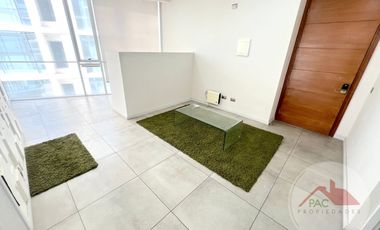Arriendo oficina Chicureo con 3 privados, ubicación privilegiada