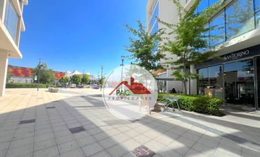 Arriendo oficina Chicureo con 3 privados, ubicación privilegiada