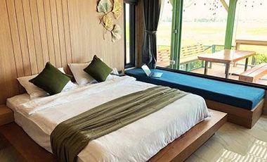 Luxuriously Pool Villa House for rent . near Phakoitai Fresh Market and Meechok plaza.