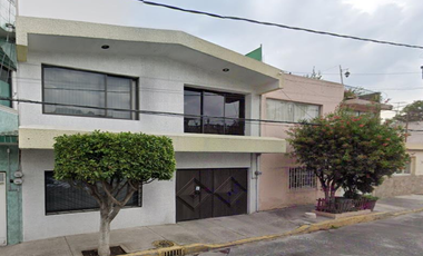 VENTA DE CASA EN ESCUADRON 201 IZTAPALAPA CDMX