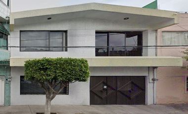 VENTA DE CASA EN ESCUADRON 201 IZTAPALAPA CDMX