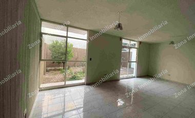 CASA en RENTA en la Colonia Moderna Irapuato