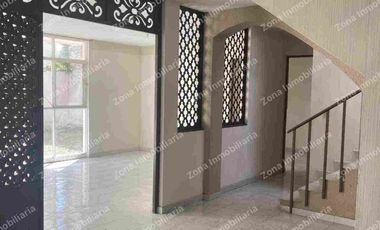 CASA en RENTA en la Colonia Moderna Irapuato