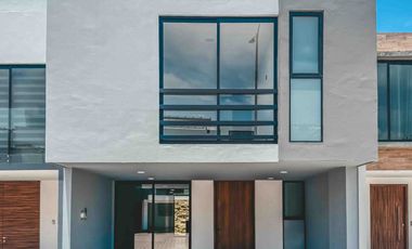 CASA EN VENTA EN FRACCIONAMIENTO CORTIJO SAN DIEGO