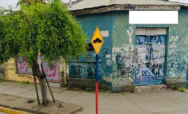SITIO ESQUINA CON CASA ANTIGUA 300,87 MT2 (HABITACIONAL Y COMERCIAL EN CENTRO DE LA COMUNA DE PENCO)