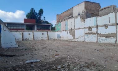 Amplio terreno cerca del mercado san juan de dios