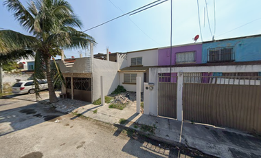 CASA EN CALLE YOLANDA REYES,VILLA RICA, VERACRUZ. ¡¡NO CREDITOS!!