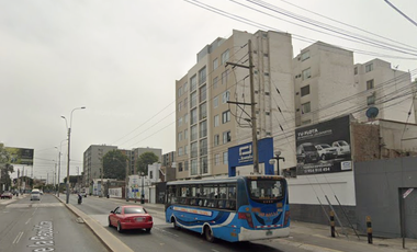 Gran Terreno en Venta - Comercial/Residencial de 1,250 m² – Av. Las Gaviotas, Chorrillos