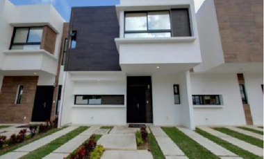 VENTA DE CASA RECIDENCIAL VITALA CP 77535 CANCUN QUINTANA ROO