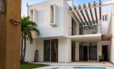Casa en Venta, Col. Maria de La Piedad. Coatzacoalcos, Veracruz