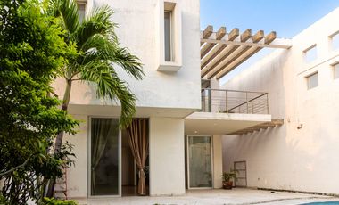 Casa en Venta, Col. Maria de La Piedad. Coatzacoalcos, Veracruz