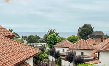CASA EN CONDOMINIO ALTOMAR CONCÓN. 5D 3B VISTA AL MAR