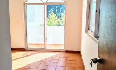 VENTA DE CASA EN RESIDENCIAL EXCLUSIVO CON ALBERCA PROPIA EN TLAYACAPAN, MOR.