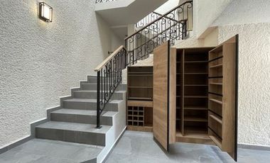 Casa en venta en Santa María Tepepan 4 Recámaras