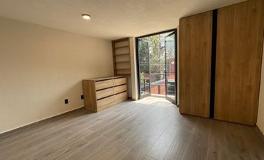 Casa en venta en Santa María Tepepan 4 Recámaras