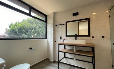 Casa en venta en Santa María Tepepan 4 Recámaras