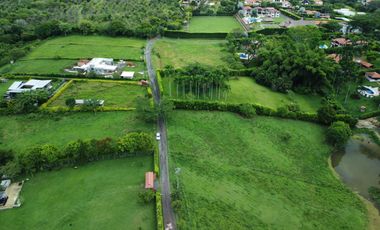SE VENDEN LOTES EN CERRITOS,PEREIRA, DE 2.000 M2