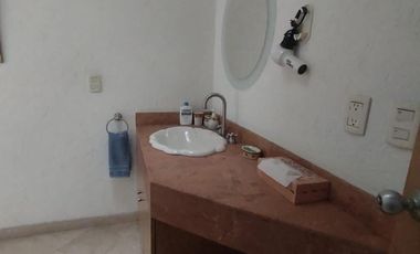 Casa en fracc. Lomas de cortes