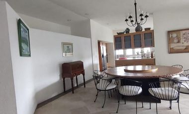 Casa en fracc. Lomas de cortes