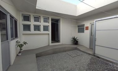 Casa en fracc. Lomas de cortes