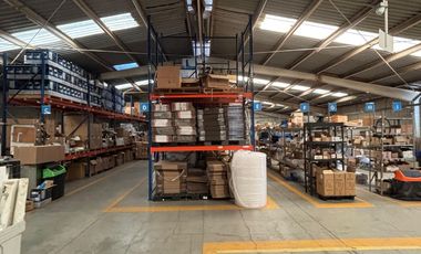 Excelente bodega en Santa Teresita