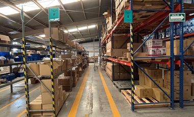 Excelente bodega en Santa Teresita