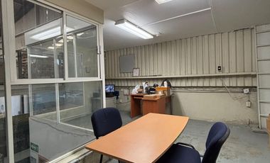 Excelente bodega en Santa Teresita