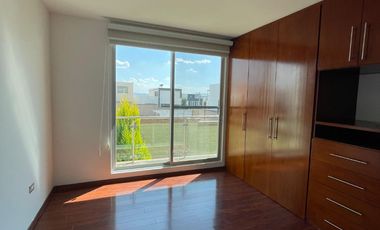 RENTA - CASA INCREIBLE – SAN JOSE ZONA AZUL