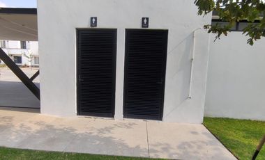 Casa en renta 3 recámaras 3 baños Residencial Murano, León, Gto. Privada con control de acceso y guardias de seguridad