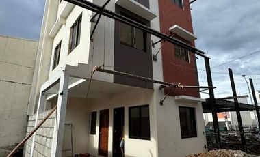 Affordable 3 Storey House in Fairview  with 3 bedrooms 3 cr 1 cg