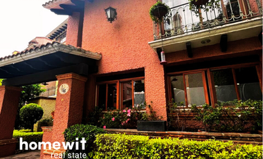 CASA EN VENTE FRENTE A PARQUE LORETO