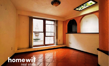 CASA EN VENTE FRENTE A PARQUE LORETO