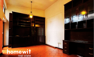 CASA EN VENTE FRENTE A PARQUE LORETO