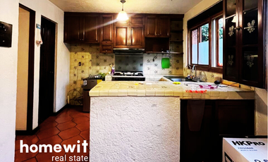 CASA EN VENTE FRENTE A PARQUE LORETO