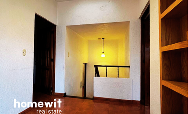 CASA EN VENTE FRENTE A PARQUE LORETO