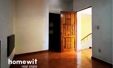 CASA EN VENTE FRENTE A PARQUE LORETO