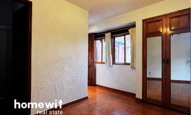 CASA EN VENTE FRENTE A PARQUE LORETO