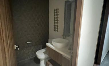 DEPARTAMENTO AMUEBLADO EN RENTA UBOCADO EN TORRE ARTEMA FRENTE AL PARQUE DEL ARTE